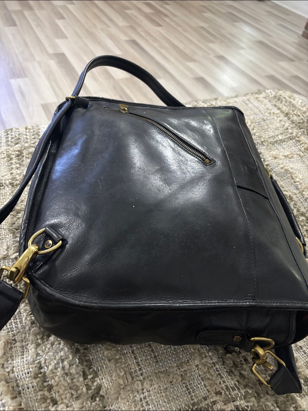 Wilson Leather Black Men's Convertible Messenger Backpack Bag with Brass Buckle - Picture 8 of 16